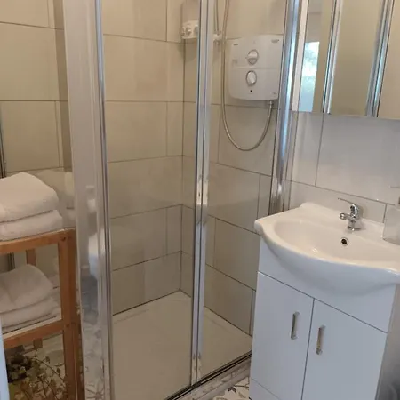 Daire Kate's Place Bedroom Ensuite Close To *