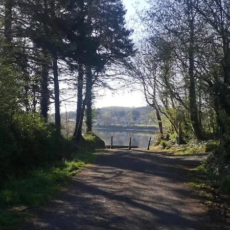 Kate's Place Bedroom Ensuite Close To Daire