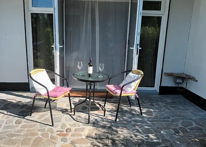 Apartmán Kate's Place Bedroom Ensuite Close To