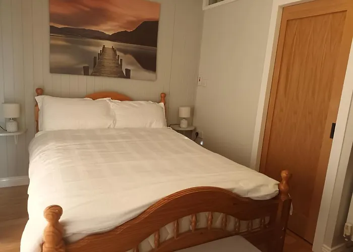 Apartmán Kate's Place Bedroom Ensuite Close To *